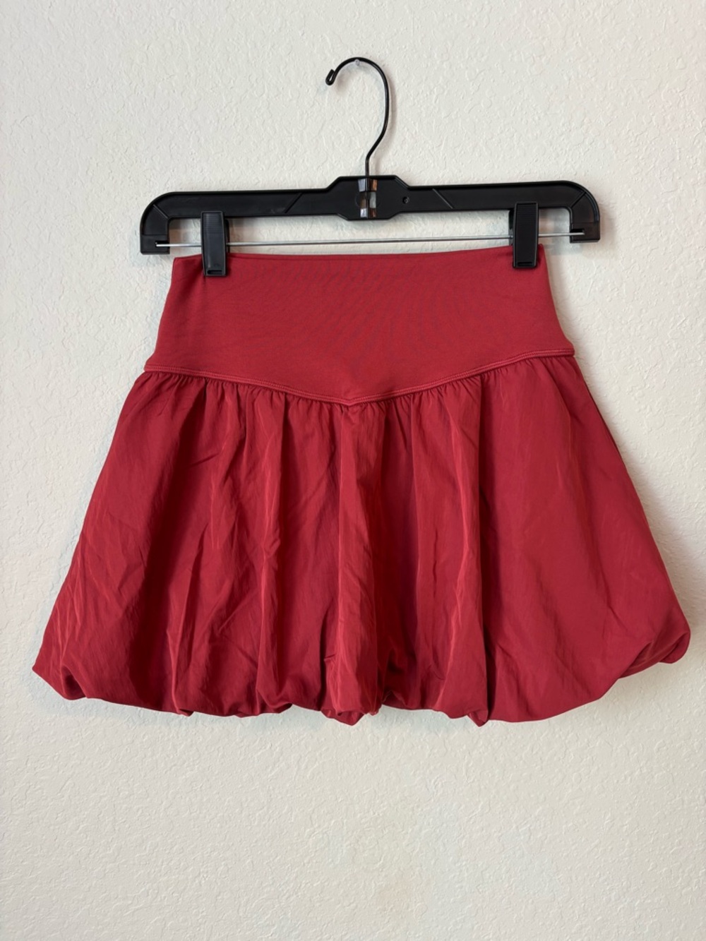 Aerie Offline 3 Piece Athletic Set with Top, Skort, & Bikers Size Medium - Picture 6 of 12